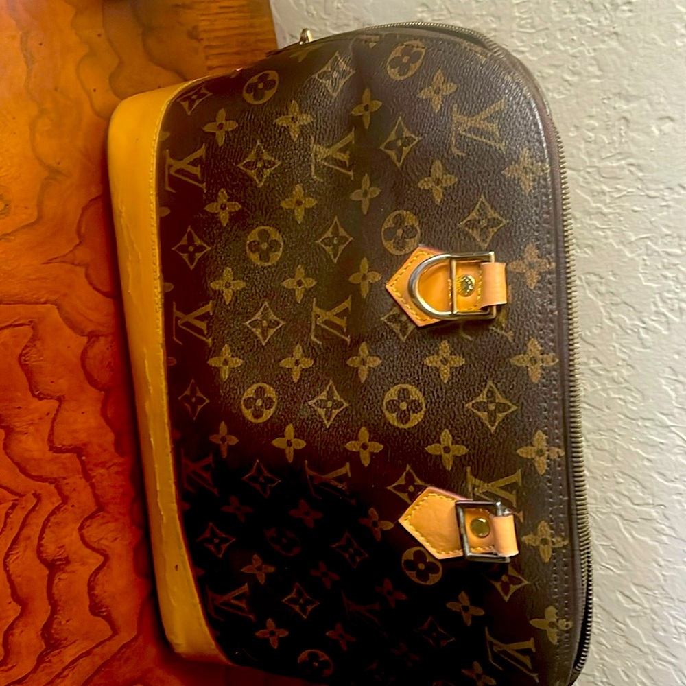 Brown purse